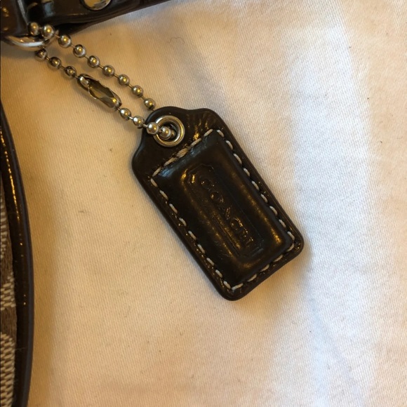 Coach wristlet - Picture 2 of 6